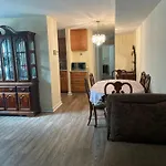 Quiet 2 Bedroom Apartment Condo In The Hampden / Medfield Area Few Minutes To Downtown - Emerald Elite